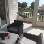 Ivka Brodarica (Sibenik-Knin)