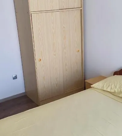 Ivka Brodarica (Sibenik-Knin)