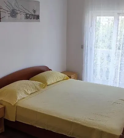 Ivka * Brodarica (Sibenik-Knin)