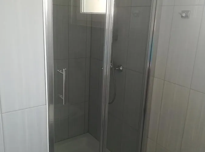 Ivka * Brodarica (Sibenik-Knin)